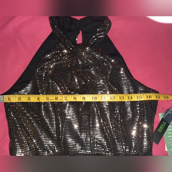 Maia Metallic Gown 6 - Picture 12 of 13